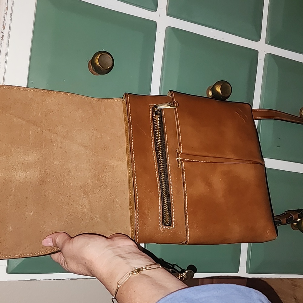 Patricia Nash cross body - Picture 3 of 7
